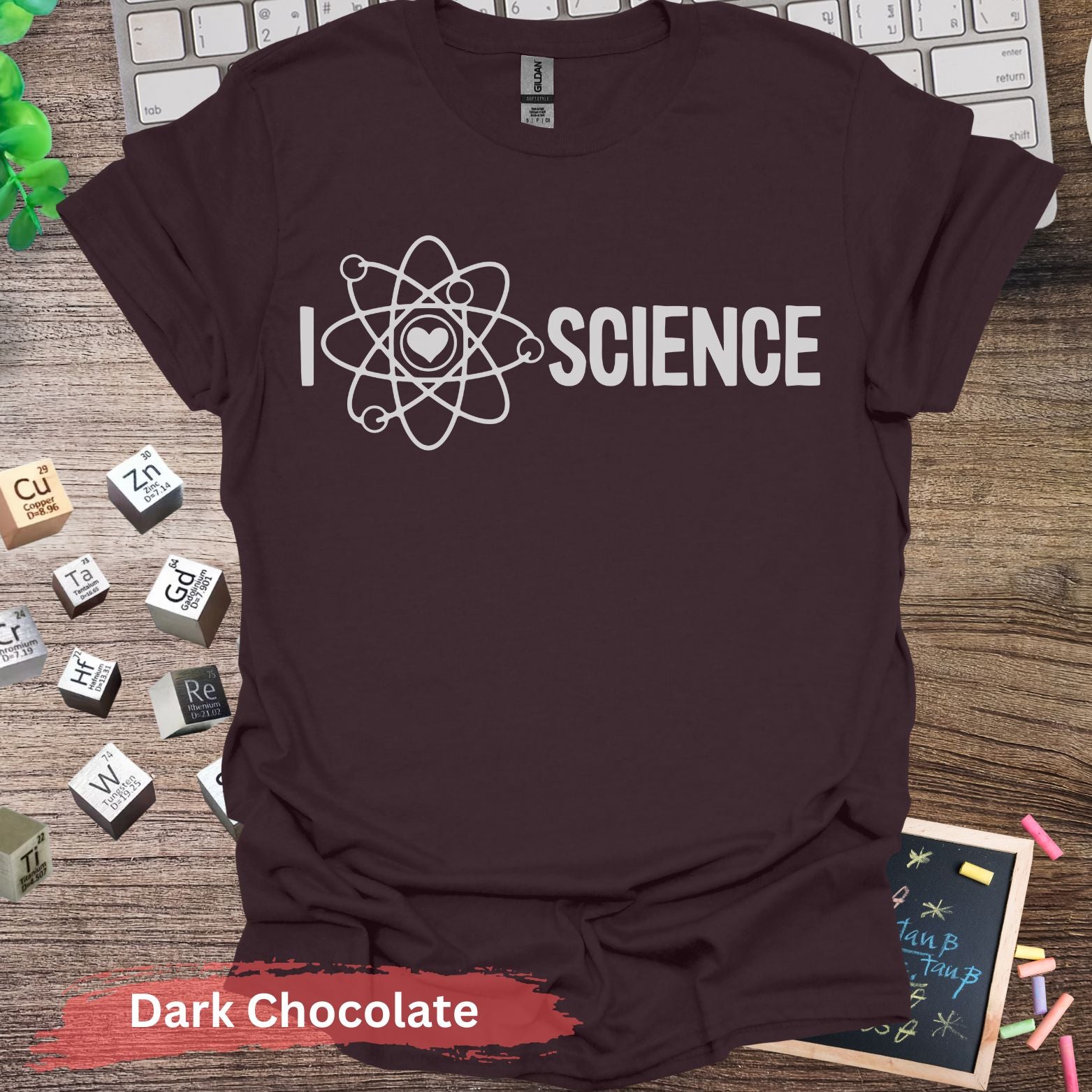 I Love Science T-Shirt - Dark Chocolate / S - Physical Item