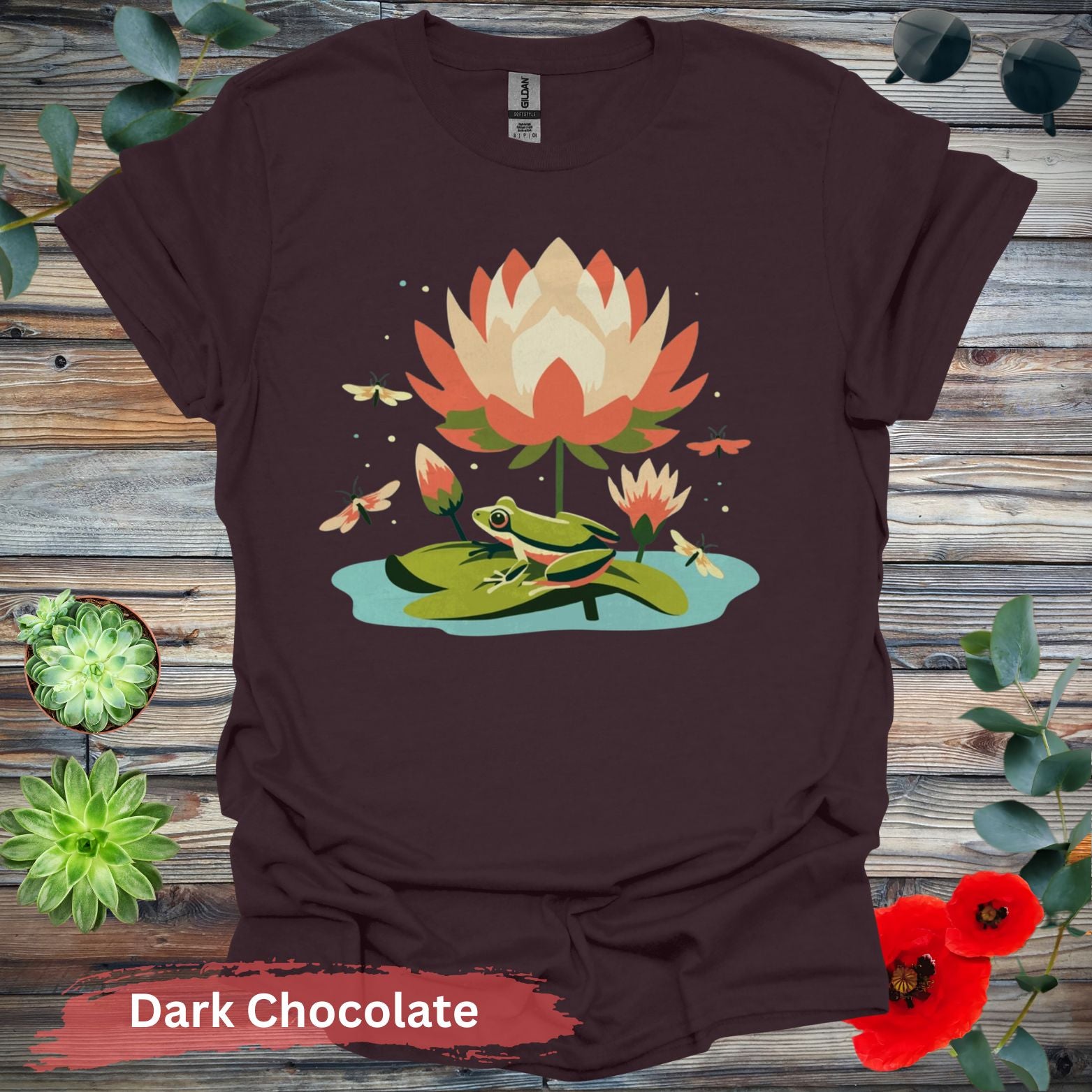 Frog on Lily Pad T-Shirt - S / Dark Chocolate - Physical Item