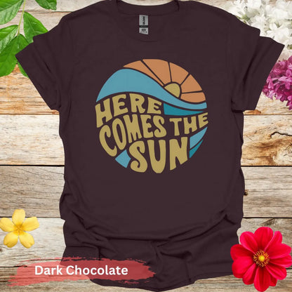 Here Comes The Sun Graphic T-Shirt - S / Dark Chocolate - Physical Item