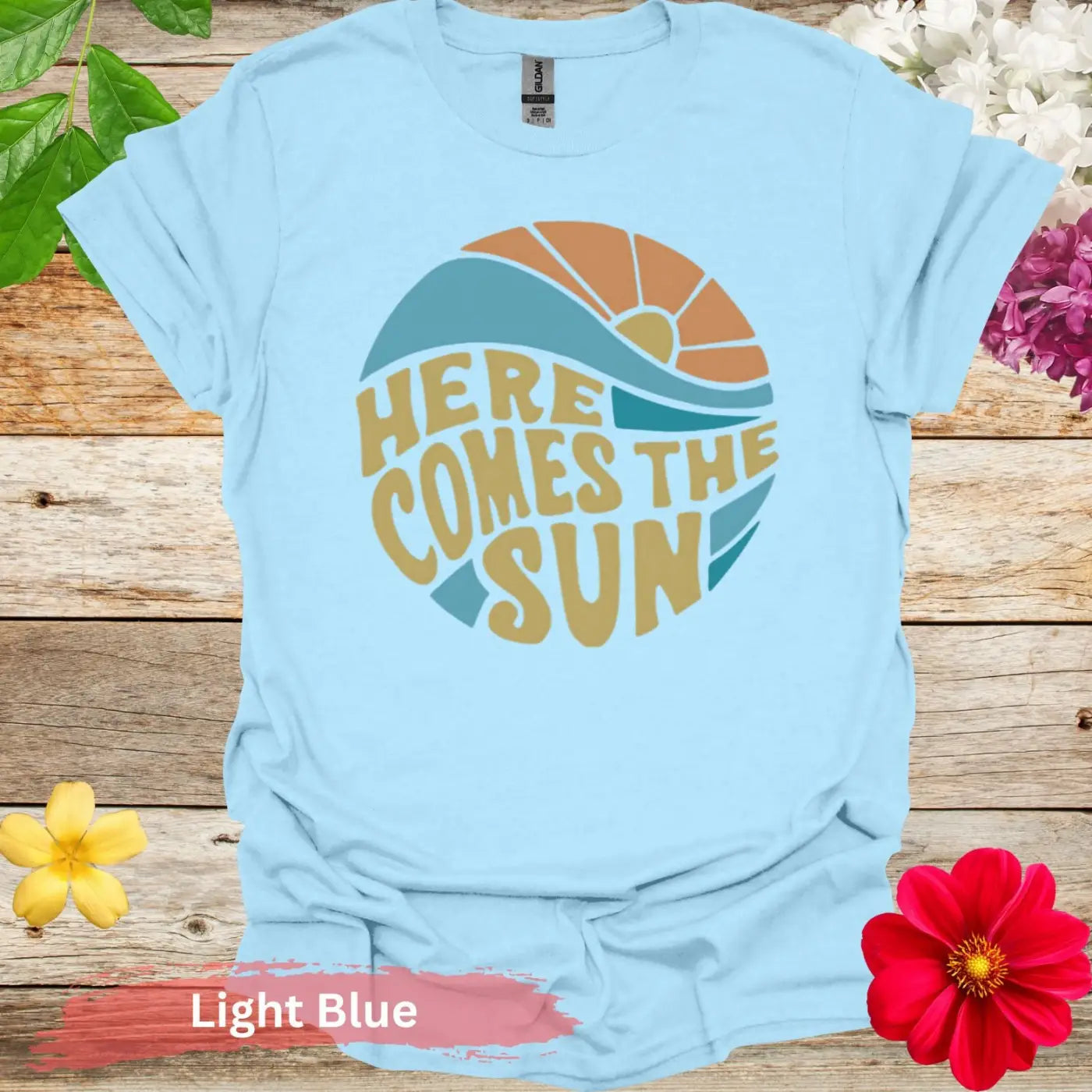 Here Comes The Sun Graphic T-Shirt - S / Light Blue - Physical Item