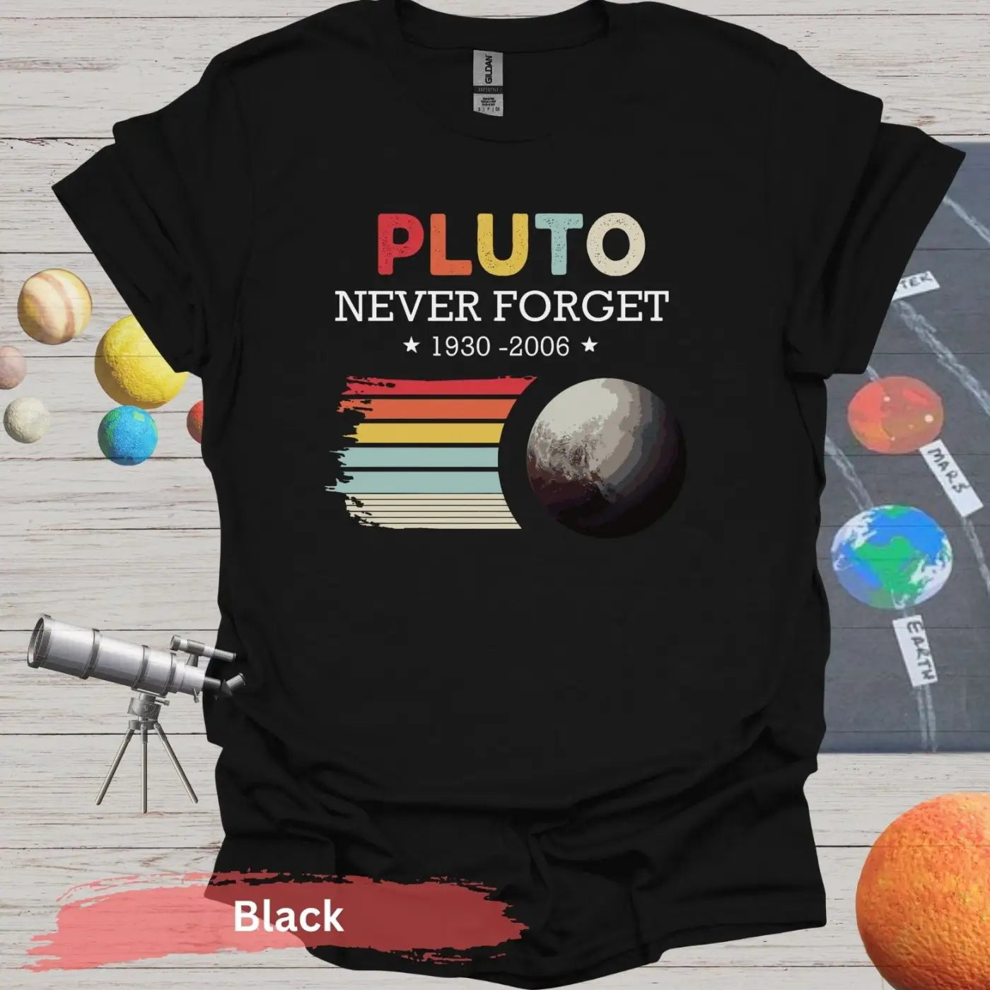 Pluto Never Forget 1930 - 2006 Retro Style T-Shirt - S / Black - Physical Item