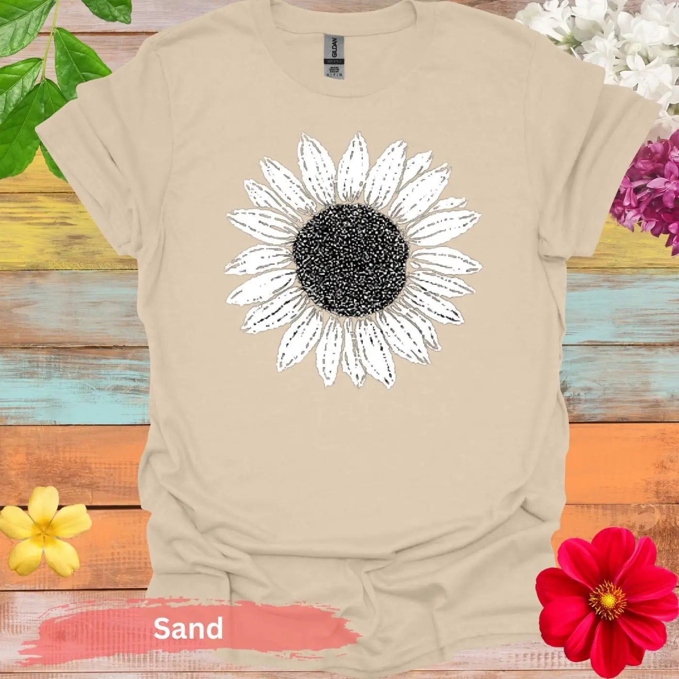 Sunflower Graphic T-shirt - S / Sand - Physical Item