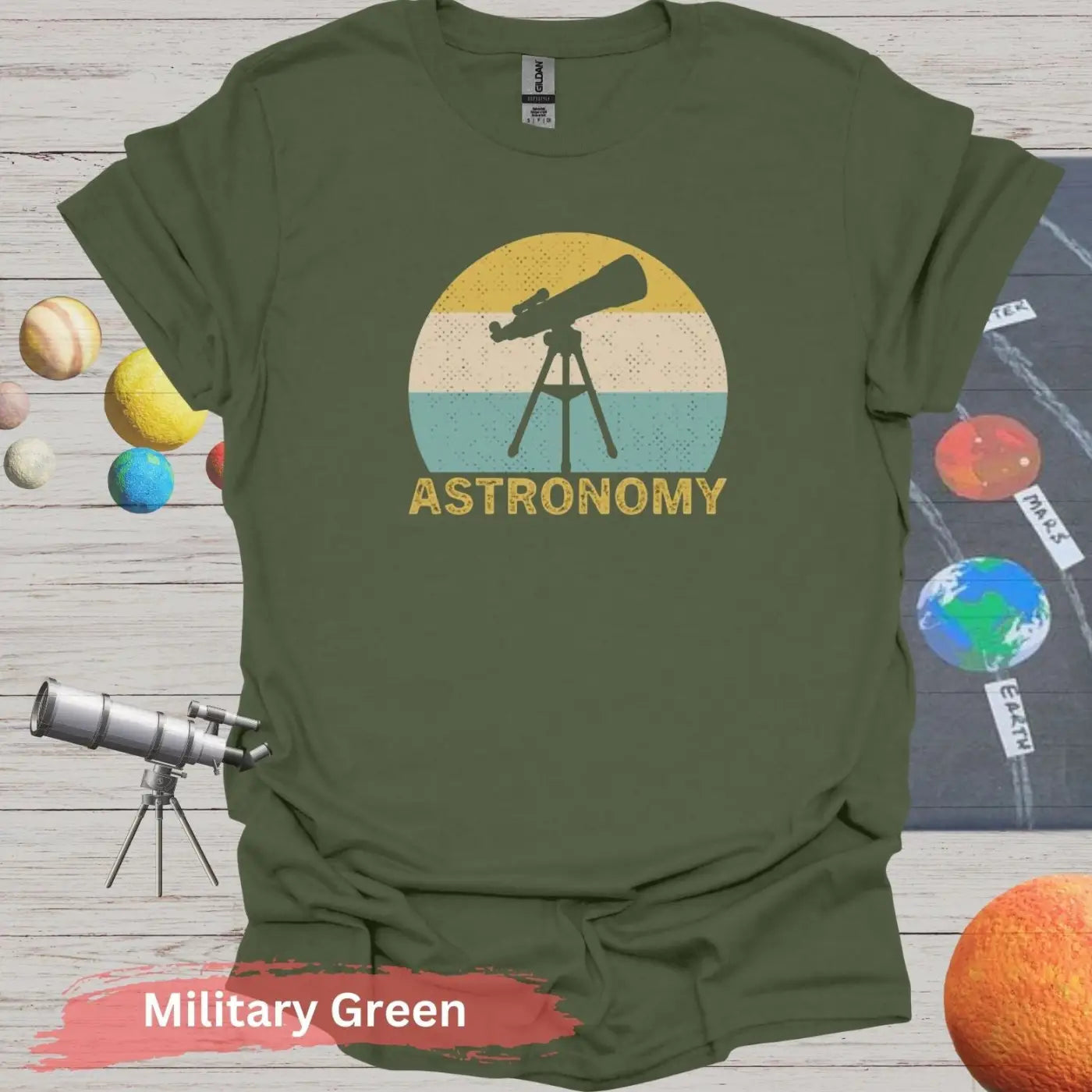 Retro Astronomy Telescope T-shirt - Military Green / S - Physical Item